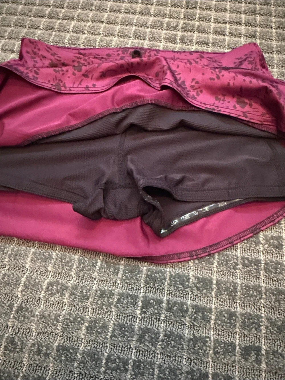 Athleta Magenta Tiered Ruffle Mini Skirt with Dark Print